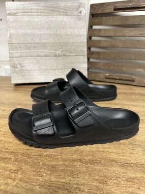 Birkenstock great shape Arizona Eva black slip on buckle unisex sandals
